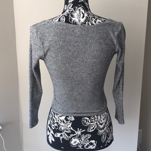 One eleven gray top - Picture 6 of 6